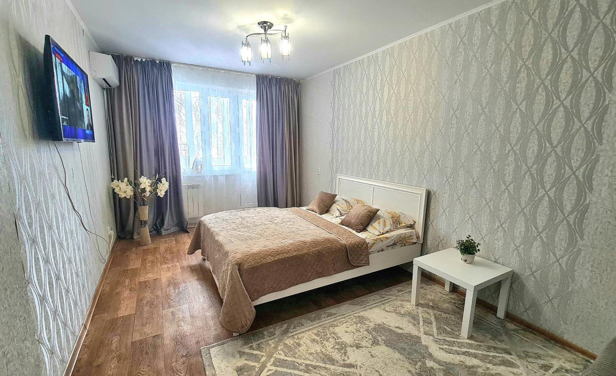 1 Комнатная Квартира В Центре Oral Exterior foto